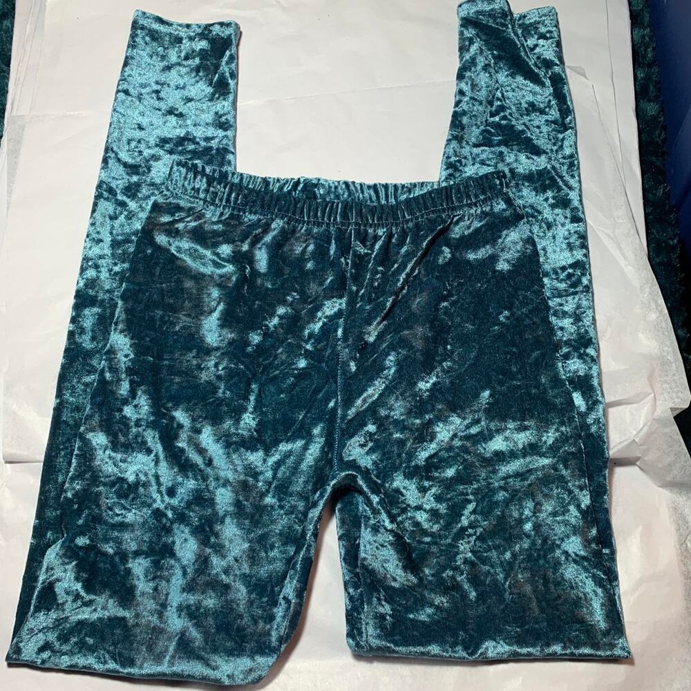 NWOT CRUSHED VELVET LEGGINGS .